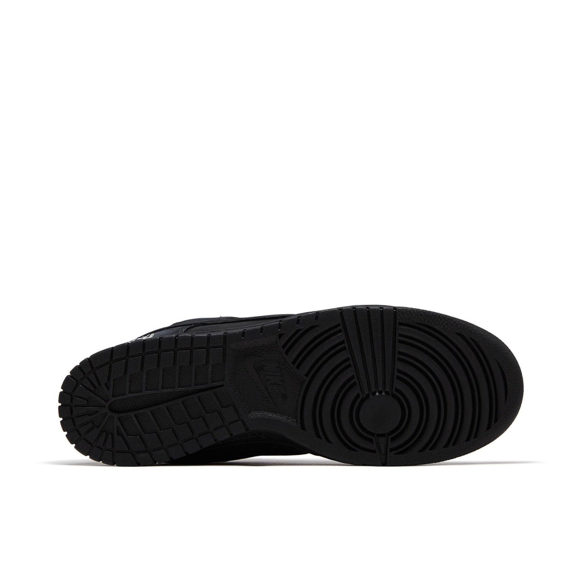 SUPREME X DUNK LOW SB 'NEGRO'